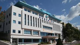 내일배움카드 신청 관련 서류와 카드